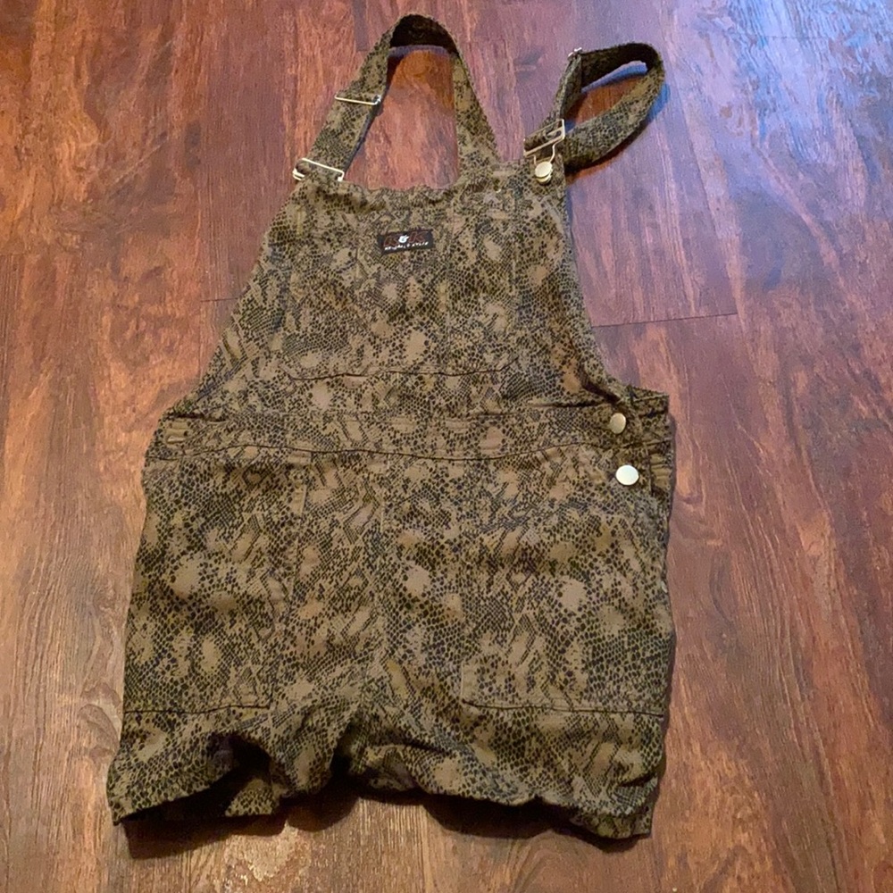 overall shorts by Kendal and Kylie for 10 dollars